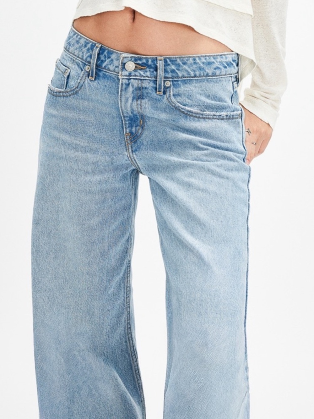 NWT Levi’s Low Loose Jean